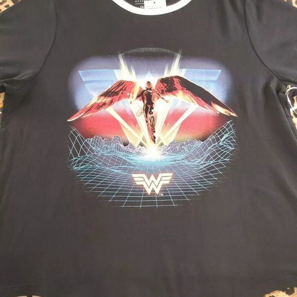 DC Wonder Woman 84 tie front top Size M - Picture 2 of 6